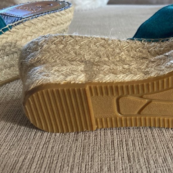 Vidorreta Turquoise Blue Suede Espradrille Wedges - Size EU 40/US 9 - Worn once - Picture 6 of 11